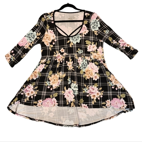 TORRID SUPER SOFT SCOOP NECK STRAPPY BABYDOLL TEE - Picture 11 of 16